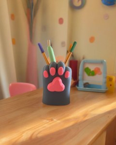 Cat Paw Pen Cup 400x300