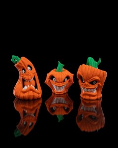 Halloween Statues 400x300