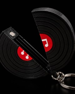 Vinyl Record Pick Holder Keychain 5 400x300